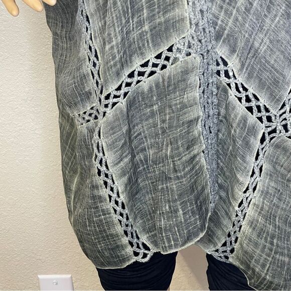 One Size Sleeveless Open Front Flowy Kimono Olive Green - Picture 6 of 10